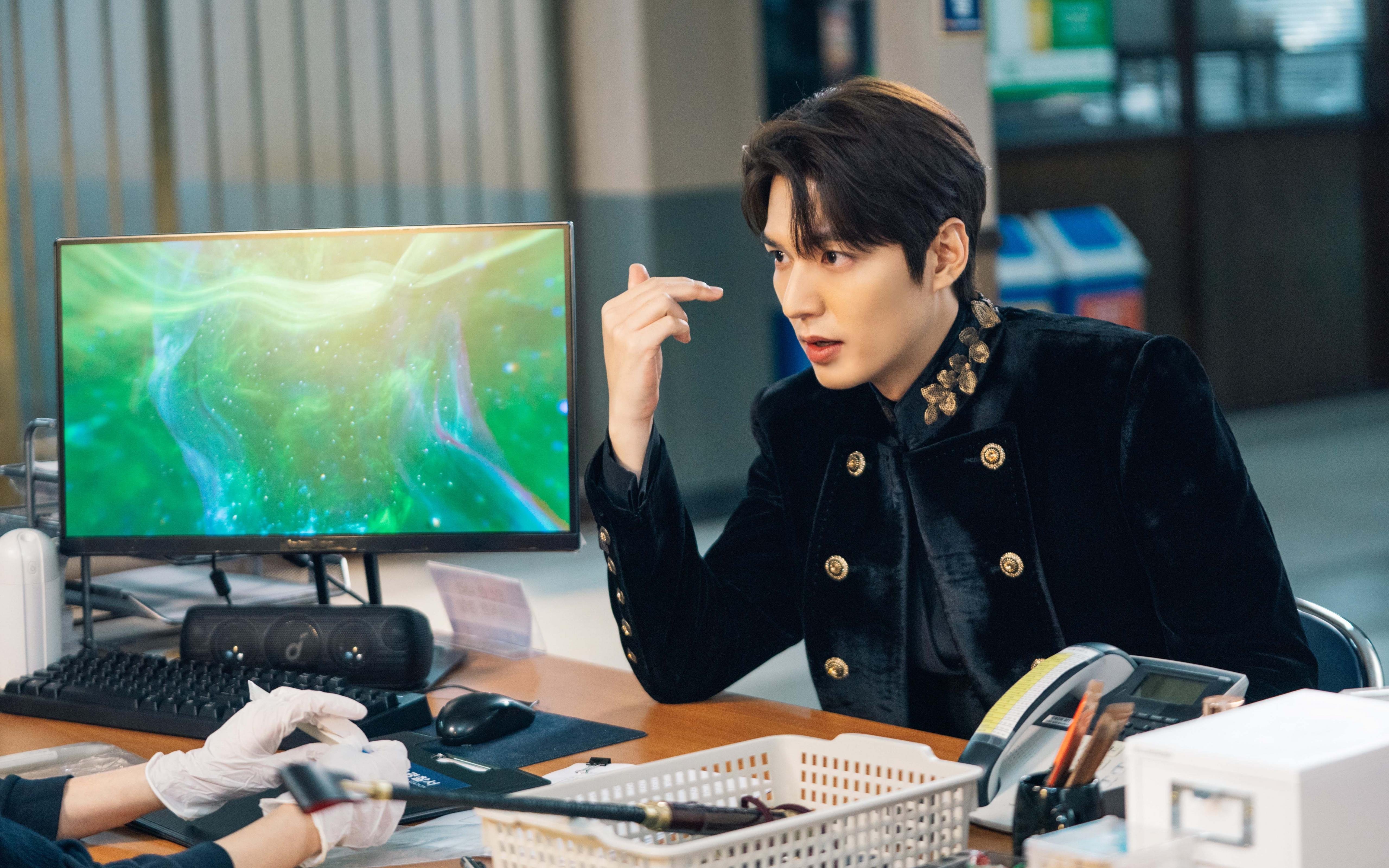 黄河咆哮！锡安42分导演末节逆转，鹈鹕加时险胜活塞