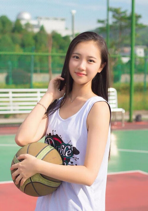 蝴蝶效应，阿方索戴维斯的一脚射门如何撬动日保之战